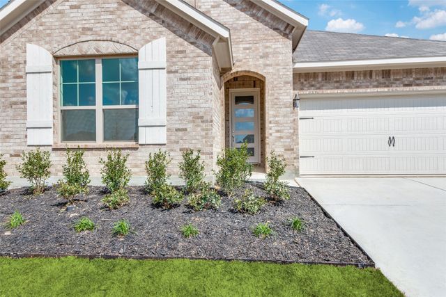533 Hillcrest Circle, Justin, TX 76247