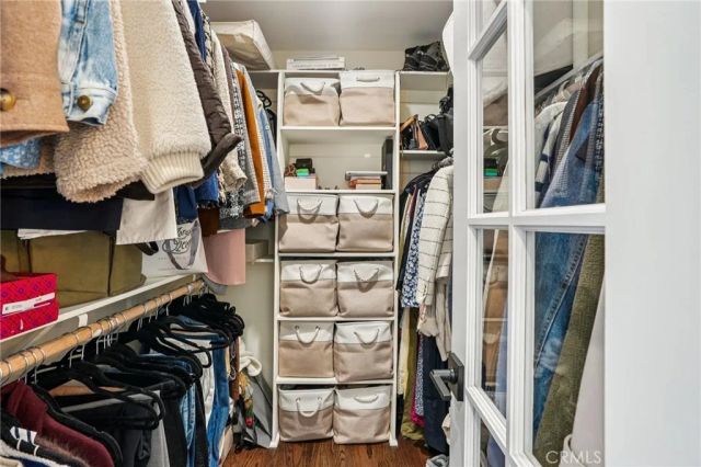 710 Manhattan Beach Boulevard, Manhattan Beach, CA 90266