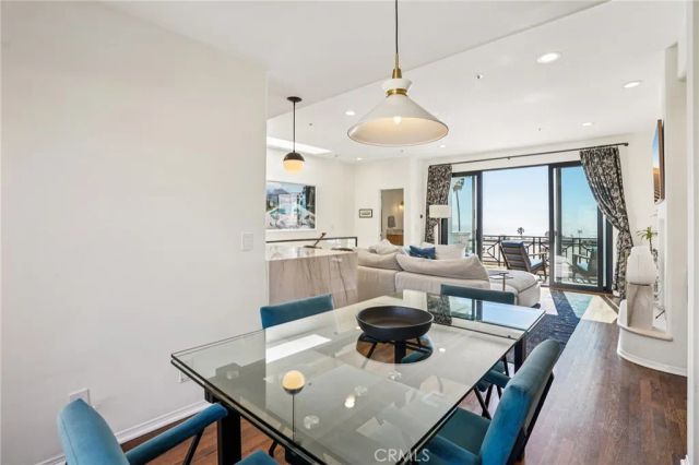 710 Manhattan Beach Boulevard, Manhattan Beach, CA 90266