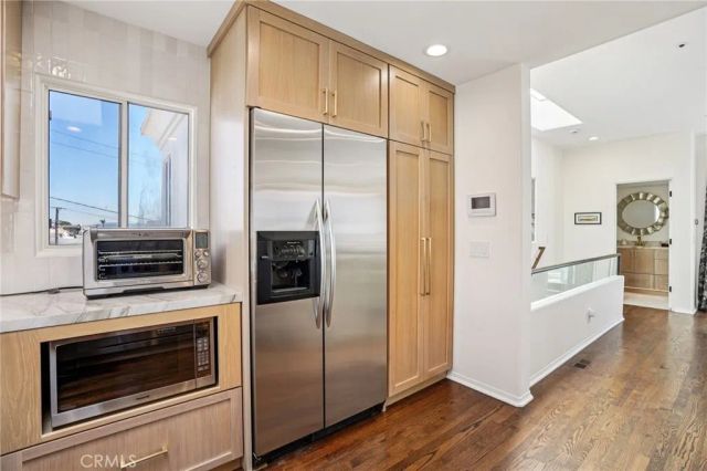 710 Manhattan Beach Boulevard, Manhattan Beach, CA 90266