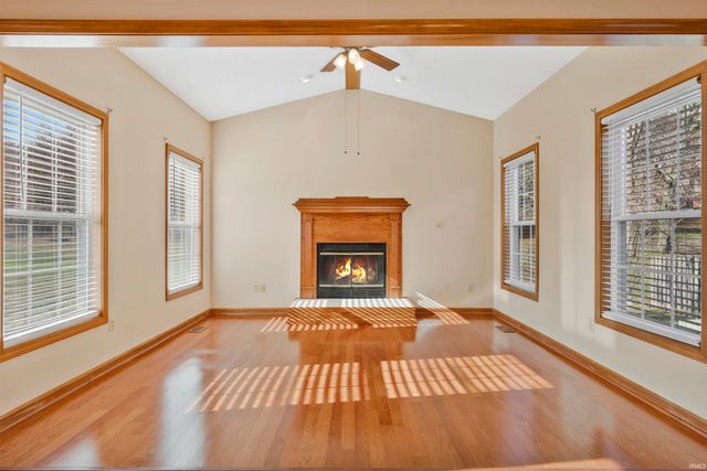 3104 Roselawn Drive, Evansville, IN 47711