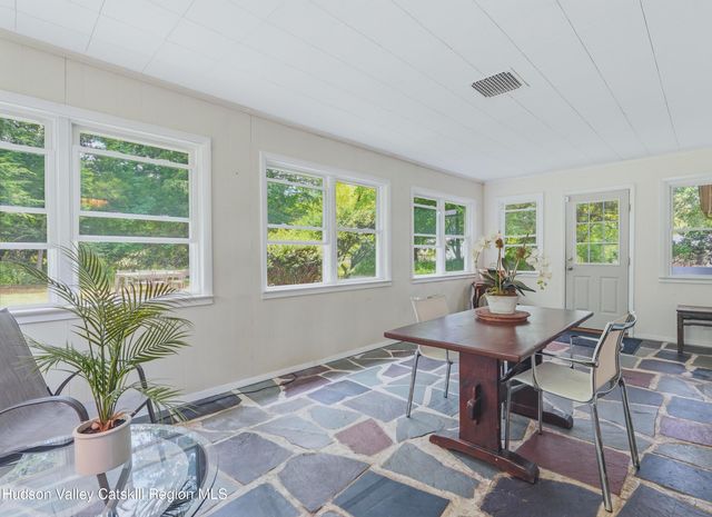 17 Bruin Drive, Saugerties, NY 12477