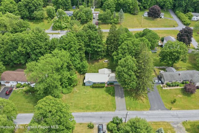 17 Bruin Drive, Saugerties, NY 12477