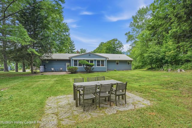 17 Bruin Drive, Saugerties, NY 12477