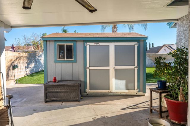 1003 N Driftwood Avenue, Rialto, CA 92376