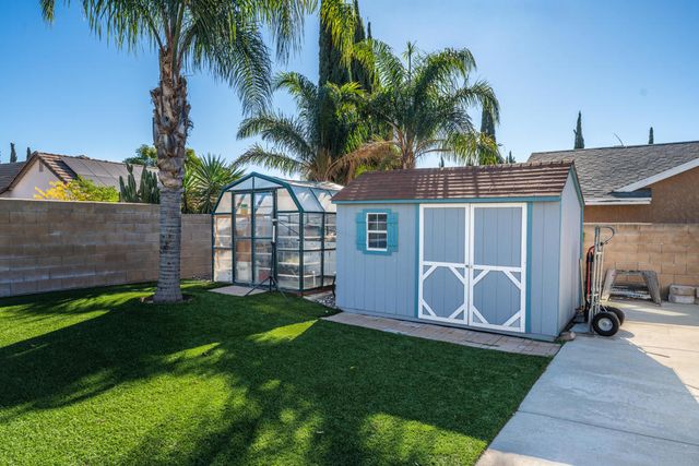 1003 N Driftwood Avenue, Rialto, CA 92376