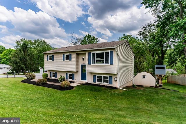 120 BLACK WALNUT DR, Etters, PA 17319