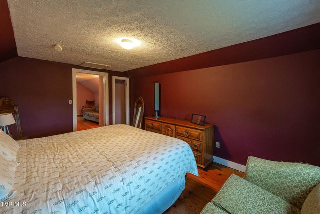 1024 Sharondale Avenue, Kingsport, TN 37660