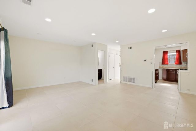 116 Redbud Road, Piscataway, NJ 08854