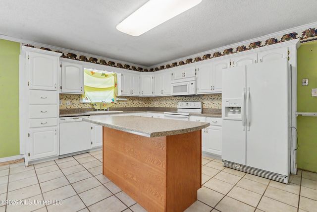 3400 Yucca Avenue, Moss Point, MS 39562