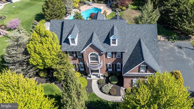 2209 DENBEIGH DR, Jamison, PA 18929