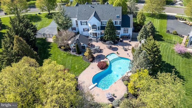 2209 DENBEIGH DR, Jamison, PA 18929