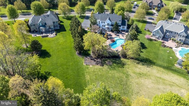 2209 DENBEIGH DR, Jamison, PA 18929
