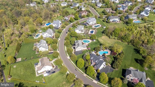 2209 DENBEIGH DR, Jamison, PA 18929