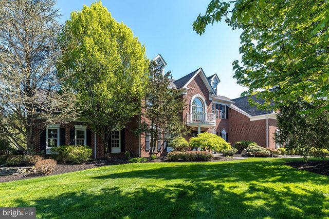 2209 DENBEIGH DR, Jamison, PA 18929