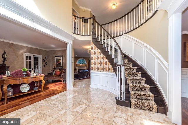 2209 DENBEIGH DR, Jamison, PA 18929