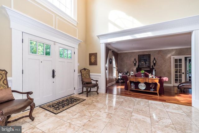 2209 DENBEIGH DR, Jamison, PA 18929