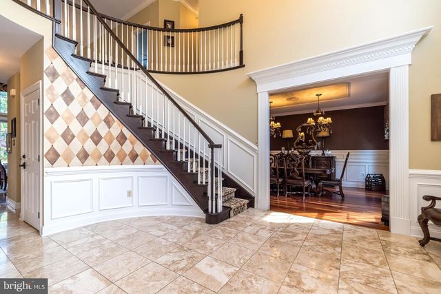 2209 DENBEIGH DR, Jamison, PA 18929