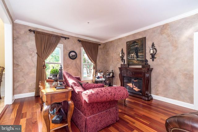 2209 DENBEIGH DR, Jamison, PA 18929