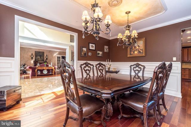 2209 DENBEIGH DR, Jamison, PA 18929