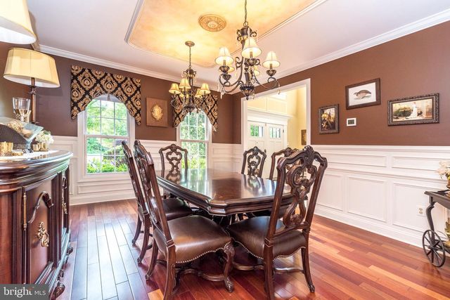2209 DENBEIGH DR, Jamison, PA 18929