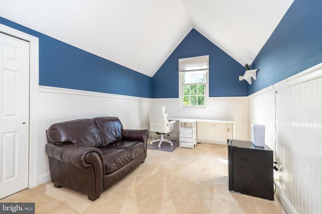 2209 DENBEIGH DR, Jamison, PA 18929