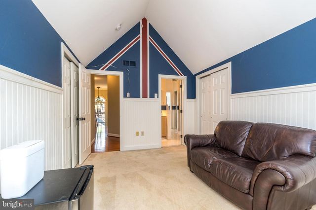 2209 DENBEIGH DR, Jamison, PA 18929