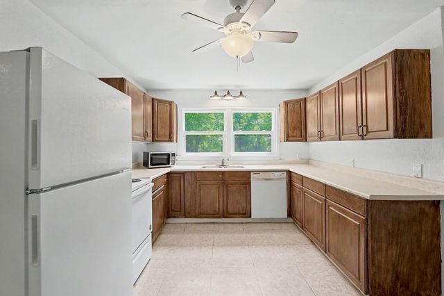 1948 S Topeka Ave, Wichita, KS 67211