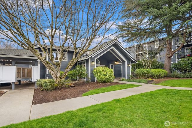 14006 NE 181 Place #B206, Woodinville, WA 98072