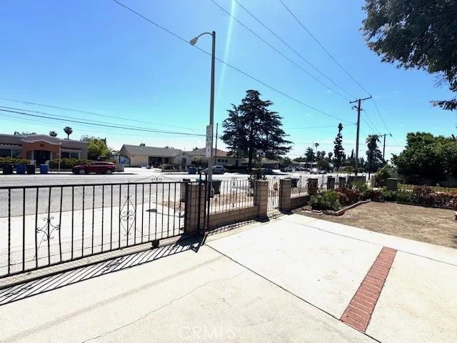 1535 S Towne Avenue, Pomona, CA 91766