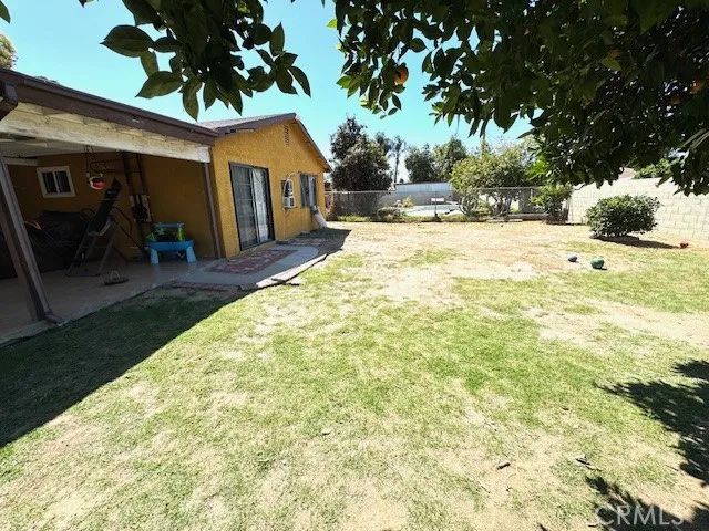 1535 S Towne Avenue, Pomona, CA 91766