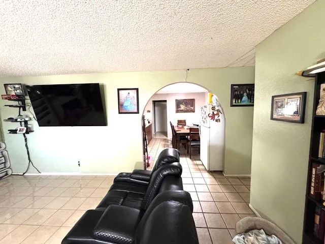 1535 S Towne Avenue, Pomona, CA 91766