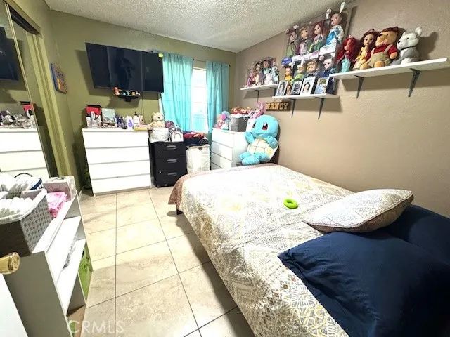 1535 S Towne Avenue, Pomona, CA 91766