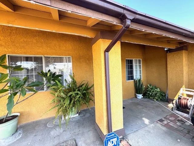 1535 S Towne Avenue, Pomona, CA 91766