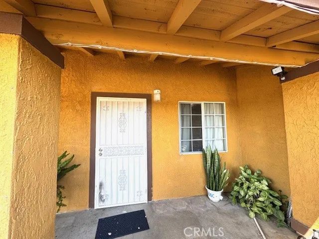 1535 S Towne Avenue, Pomona, CA 91766