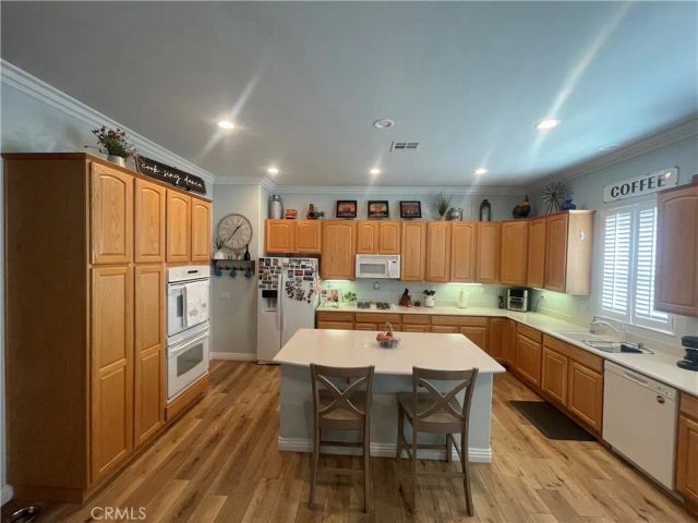 19365 Galloping Hill Road, Apple Valley, CA 92308