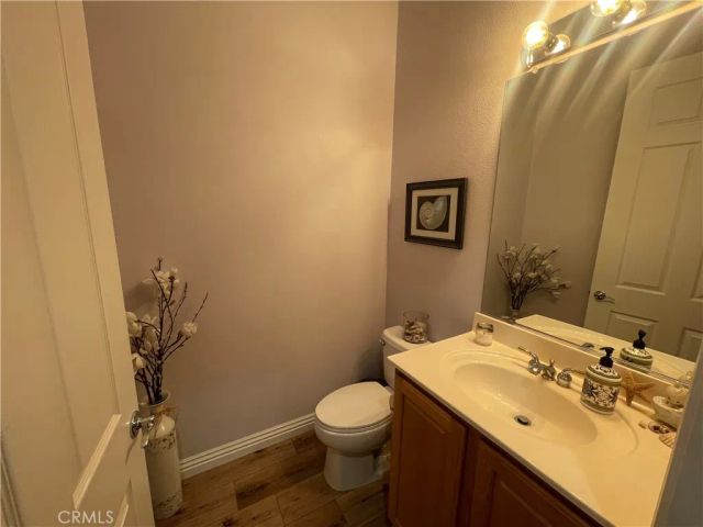 19365 Galloping Hill Road, Apple Valley, CA 92308