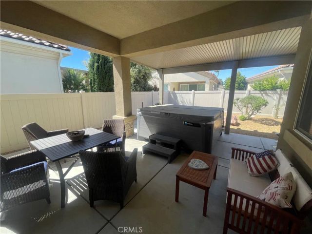19365 Galloping Hill Road, Apple Valley, CA 92308