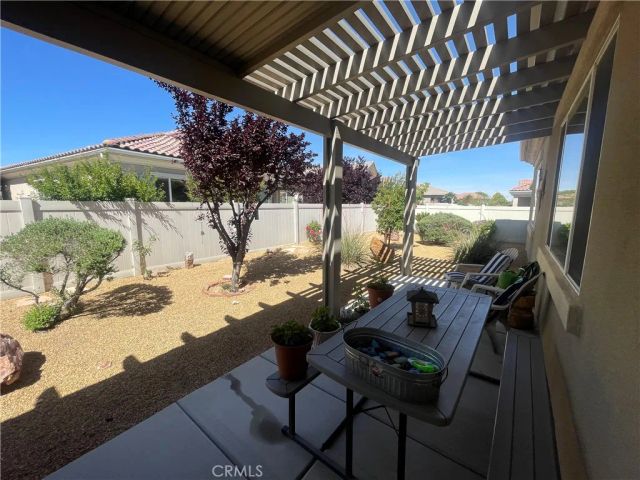 19365 Galloping Hill Road, Apple Valley, CA 92308
