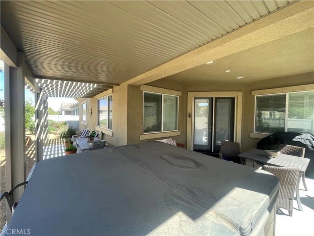 19365 Galloping Hill Road, Apple Valley, CA 92308