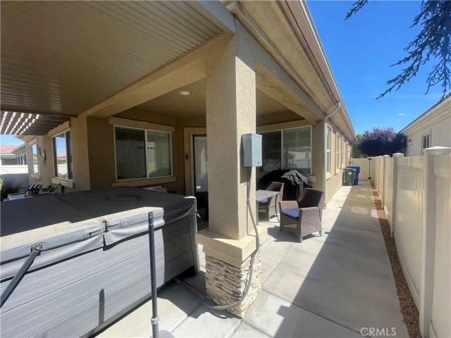 19365 Galloping Hill Road, Apple Valley, CA 92308