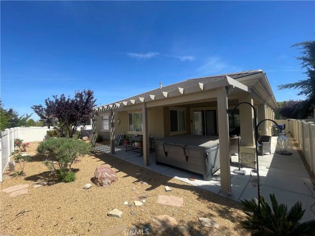 19365 Galloping Hill Road, Apple Valley, CA 92308