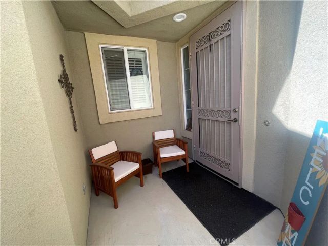 19365 Galloping Hill Road, Apple Valley, CA 92308