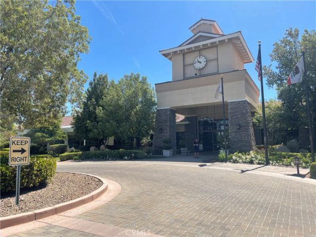 19365 Galloping Hill Road, Apple Valley, CA 92308