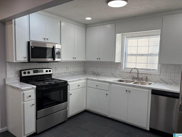 174 MOUNTAIN ROAD, Ohatchee, AL 36271