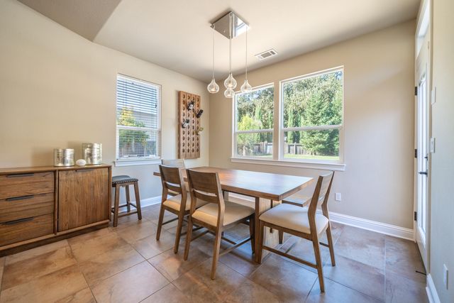 3200 Miramar Way, Redding, CA 96001