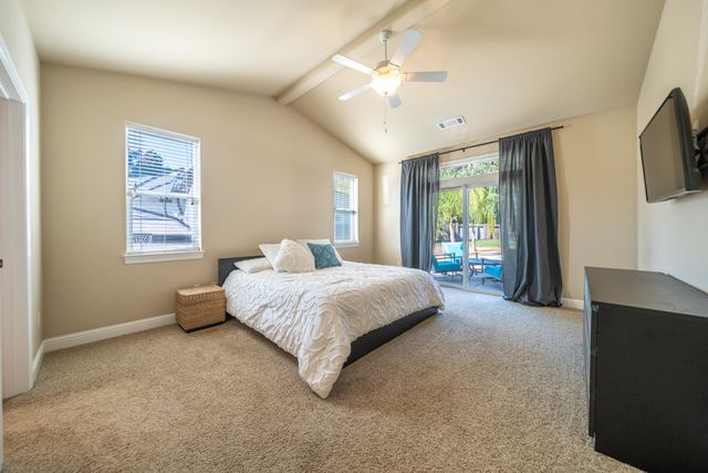 3200 Miramar Way, Redding, CA 96001