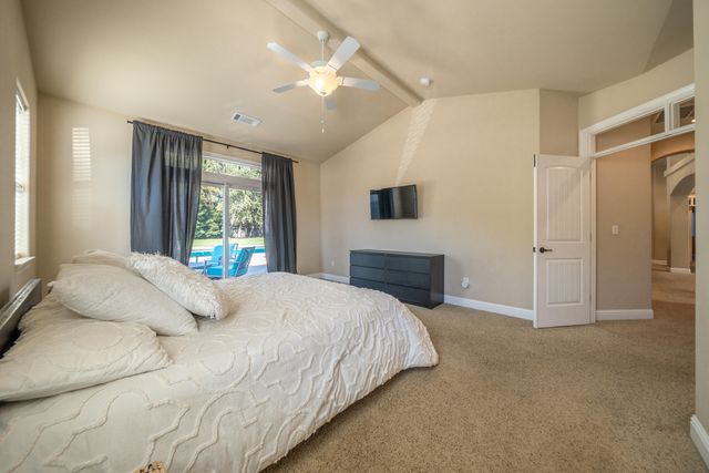 3200 Miramar Way, Redding, CA 96001