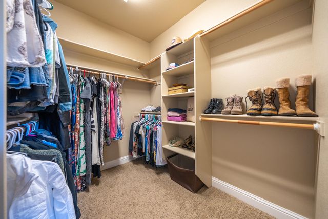 3200 Miramar Way, Redding, CA 96001