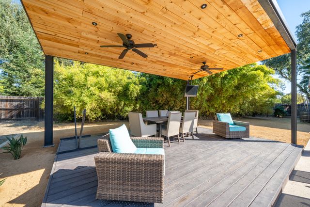 3200 Miramar Way, Redding, CA 96001